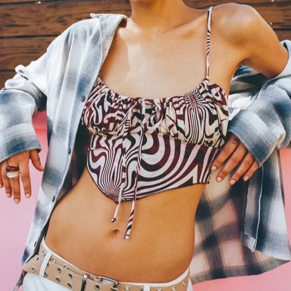 Urban Outfitters Brown/Cream Swirl Patterned Tank Crop Top Tie Front Triangle